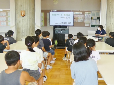 １